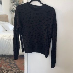 Raid small cheetah black sweater shirt